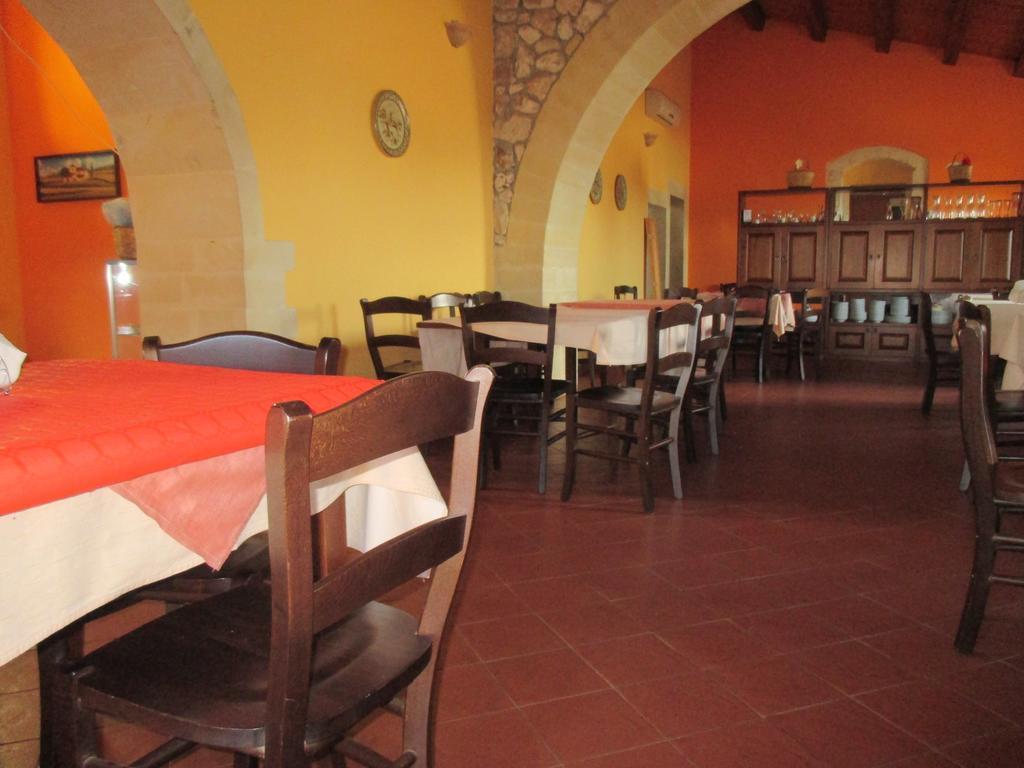 Le Mangiatoie Del Re Giordano Villa Avola Exterior photo