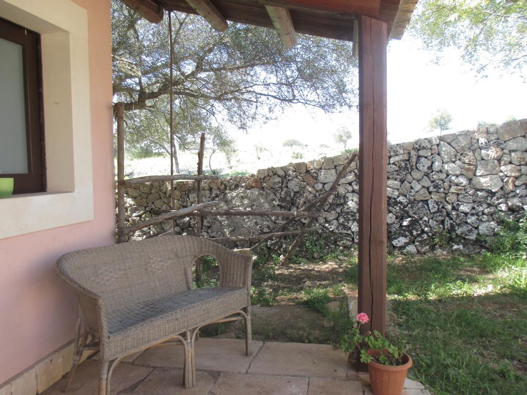 Le Mangiatoie Del Re Giordano Villa Avola Room photo